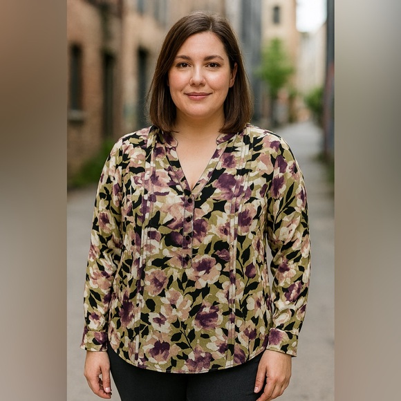 Simply Vera Vera Wang Tops - Simply Vera Vera Wang Long Sleeve V Neck 4 Button Popover Floral Blouse Large
